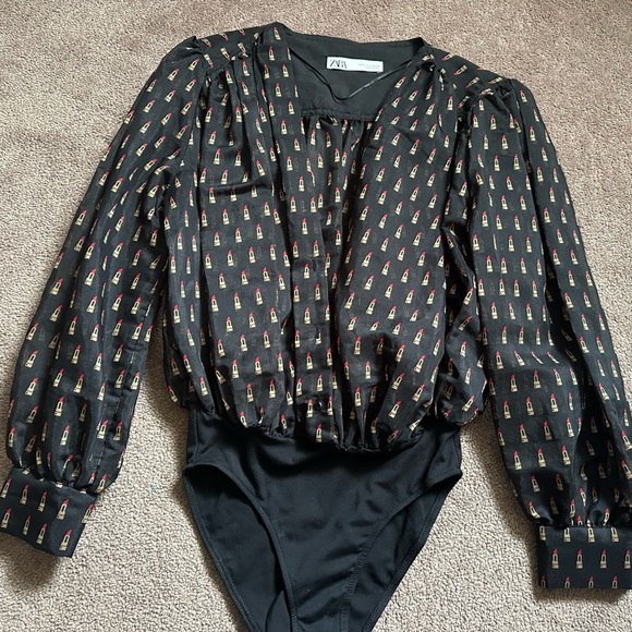 Zara Lipstick Pattern Bodysuit - Picture 2 of 7